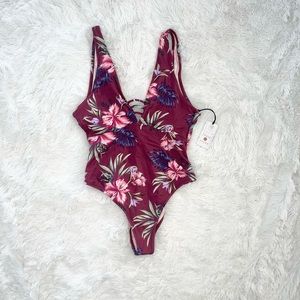 NEW WITH TAGS Shade & Shore Floral High Cut One Piece Swimsuit - Size Small